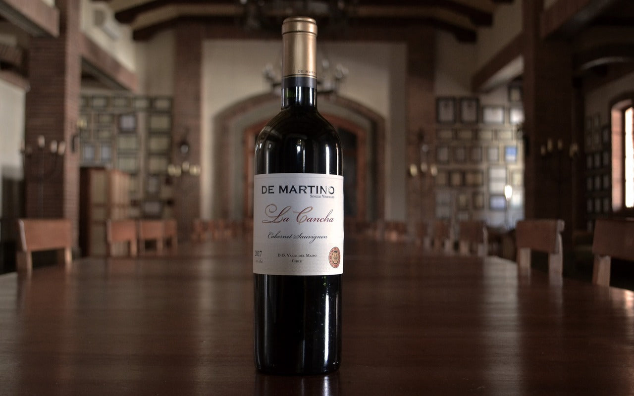 Picture of De Martino bottle and tasting room