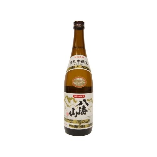 Hakkaisan Brewery Co - Tokubetsu Honjozo Sake